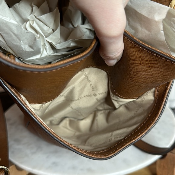 Michael Michael Kors Brown Jet Travel Purse - Picture 9 of 17